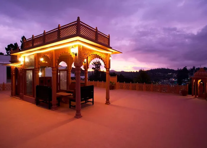 Stayvista At Pink Palace Rajasthani Decor Ooty